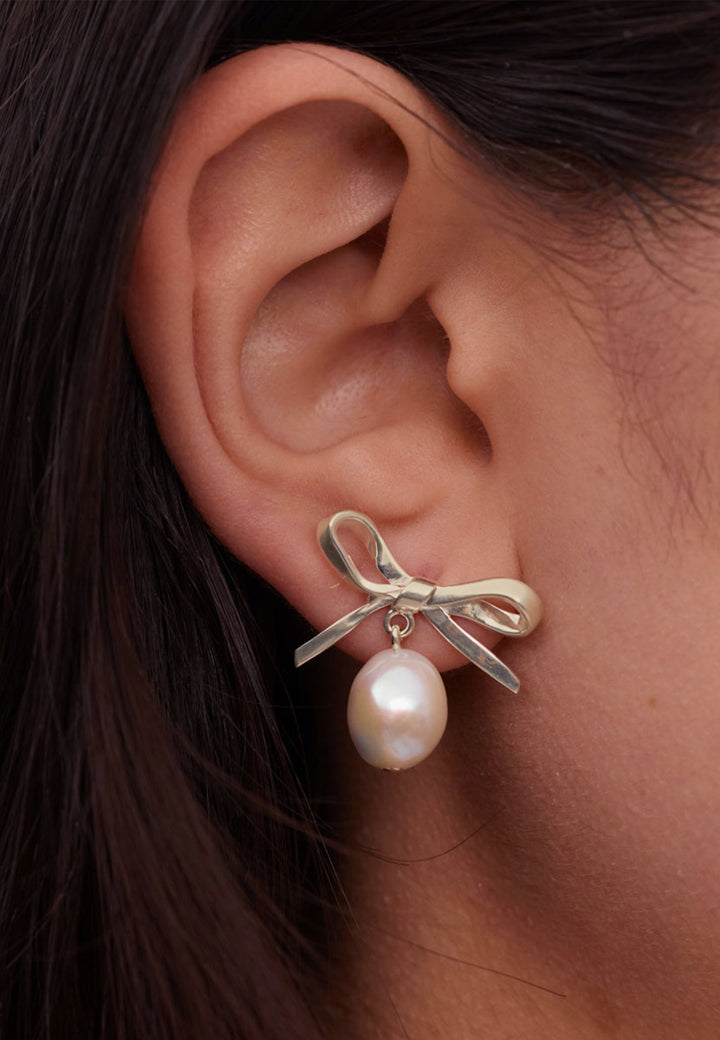 Bow Pearl Stud Earrings - Gold Plated