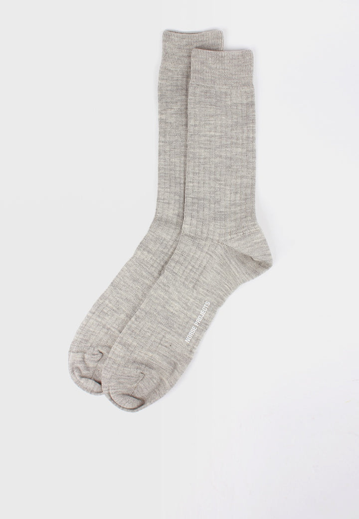 Norse Projects Bjarki Fine Rib Socks - light grey melange - Good As Gold