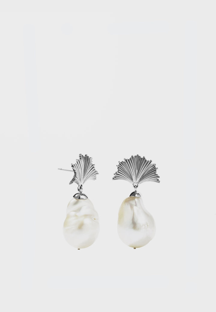 Meadowlark Large Vita Drop Earrings - silver