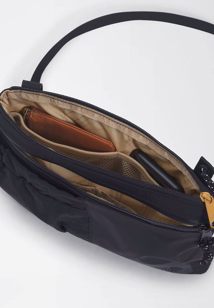 Mountain Shoulder Bag - TNF Black / Antelope Tan