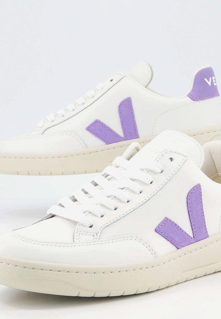V12 Leather - extra white / lavender