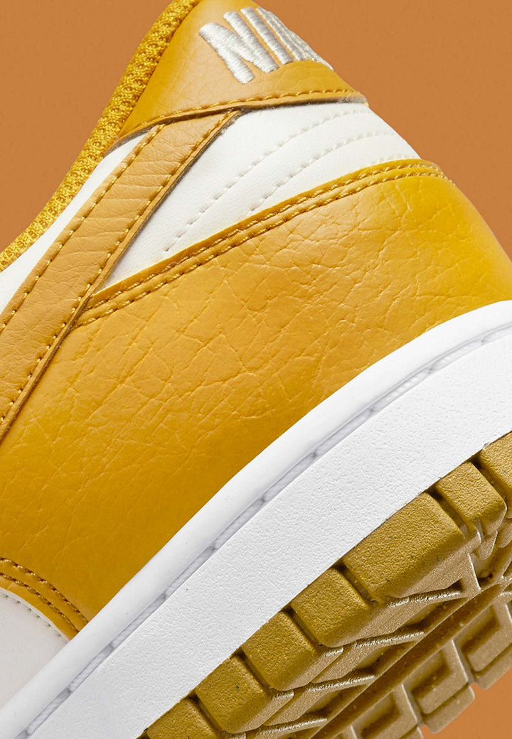 Women's Dunk Low Next Nature - Curry Gold/White